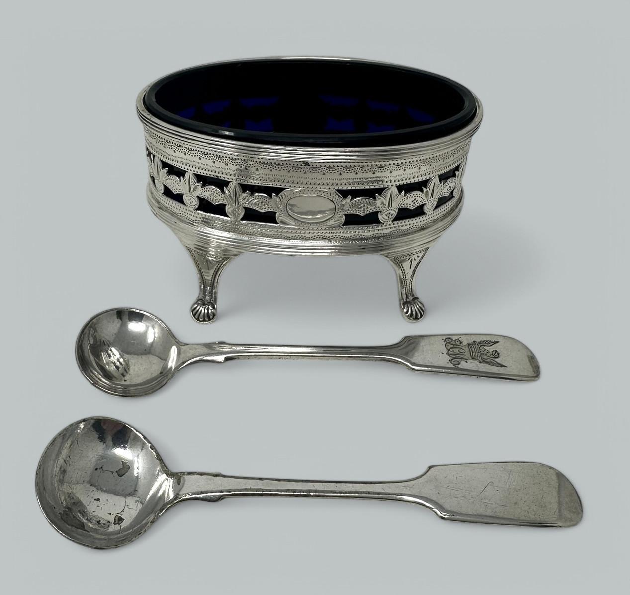 Antikes georgianisches Sterlingsilber-Set Salzstreuer und Glas Liners aus Sterlingsilber 1883 Nathan Hayes (Englisch) im Angebot