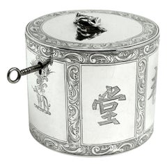 Boîte à thé antique géorgienne en argent sterling Boîte à thé Chinoiserie chinoise 1771