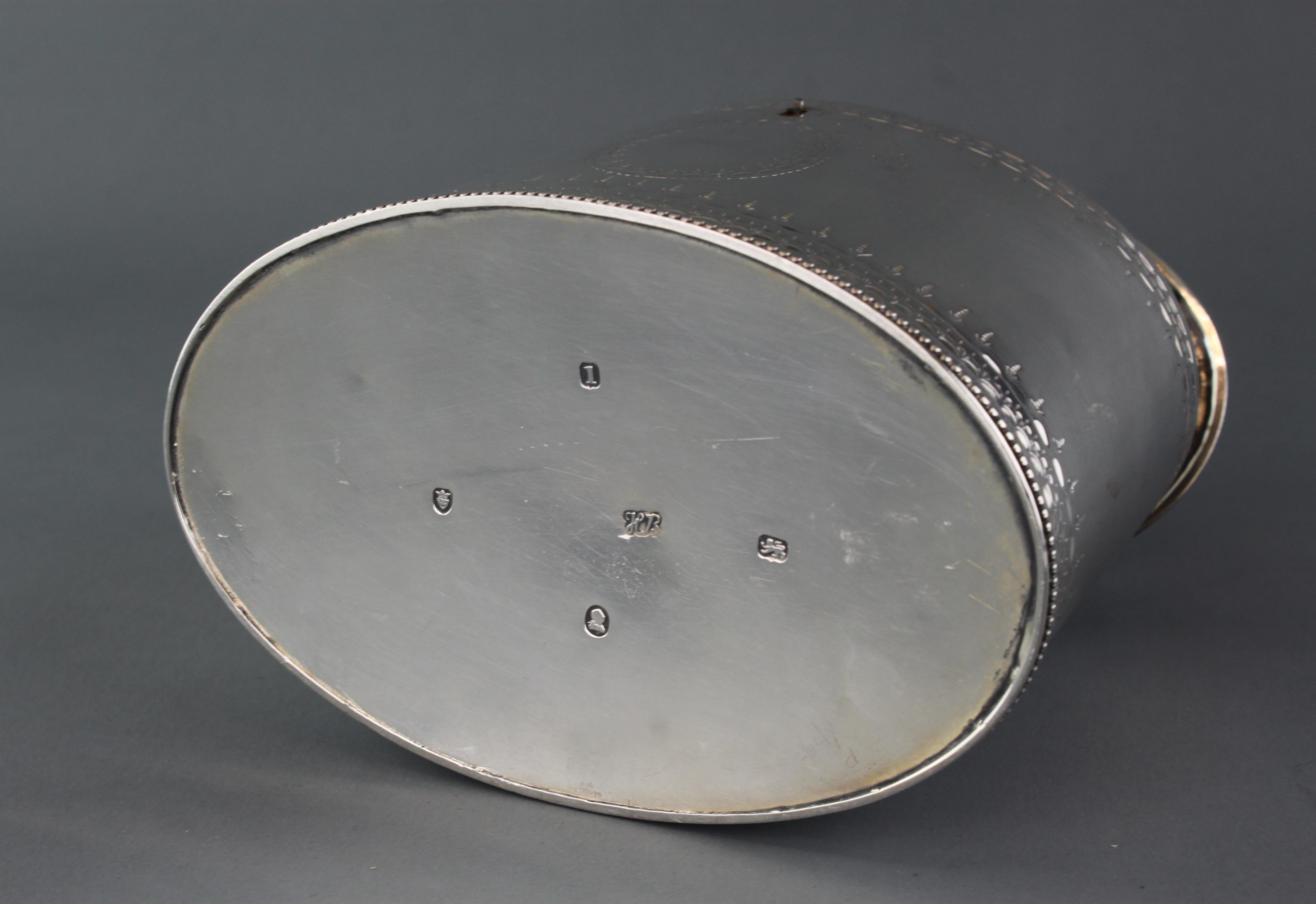 Fin du XVIIIe siècle Ancienne boîte à thé géorgienne en argent sterling, Hester Bateman, Londres, 1784