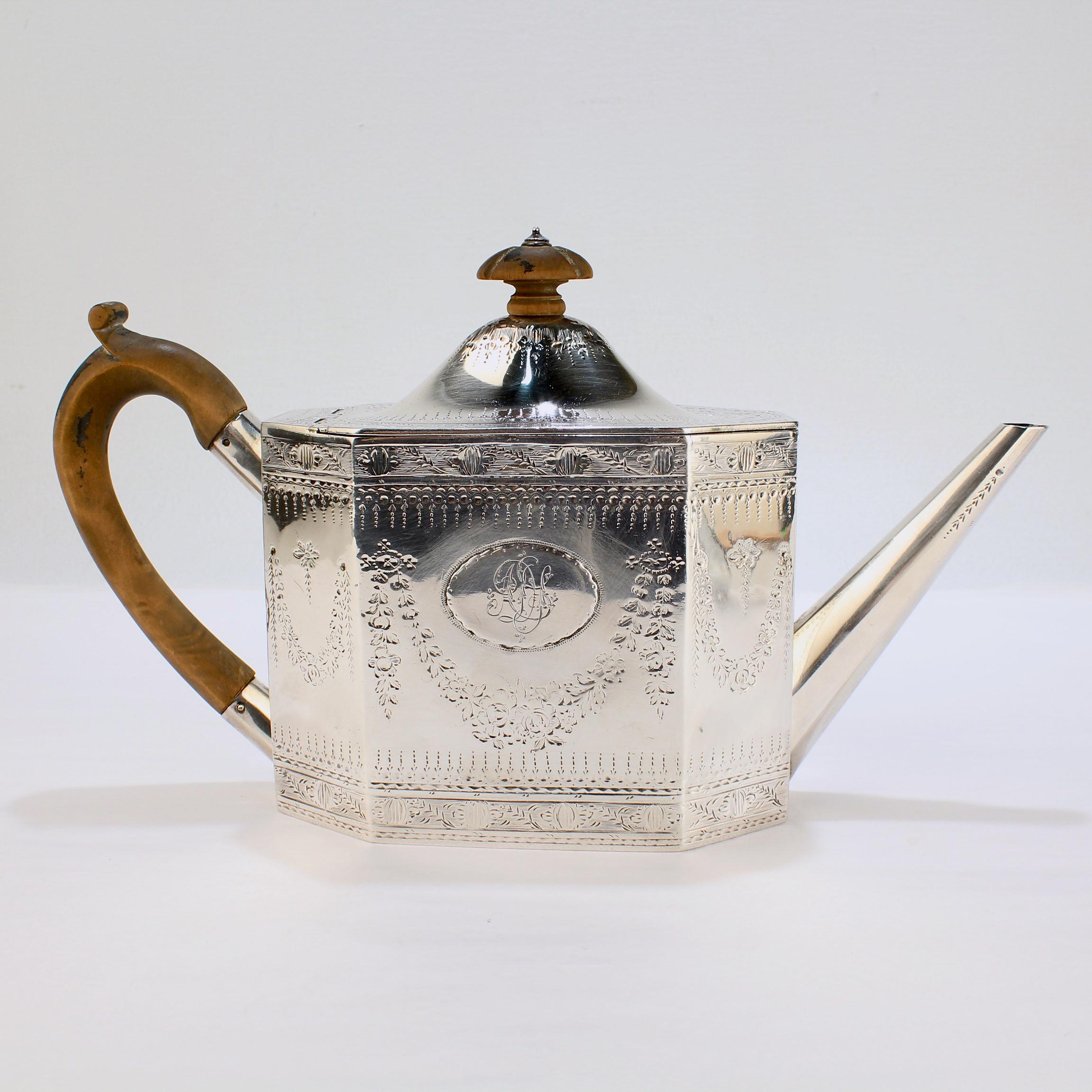 Women's or Men's Antique Georgian Sterling Silver Teapot by William Sumner I of London, 1787