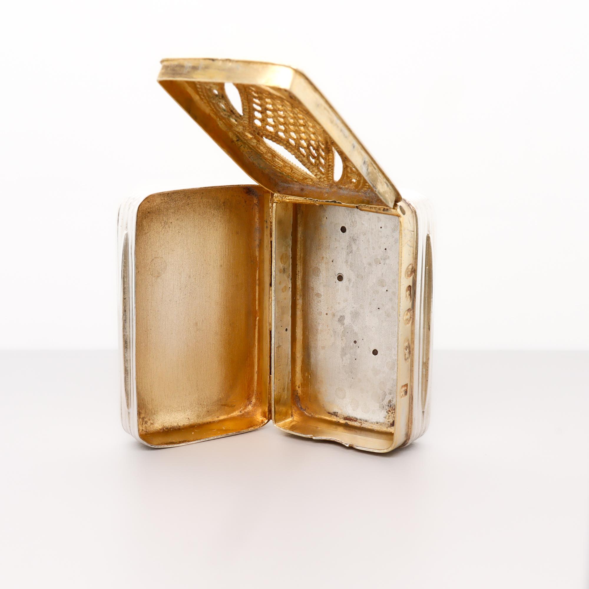 Antique Georgian Sterling Silver Vinaigrette by John Munslow, Birmingham 1808 For Sale 7