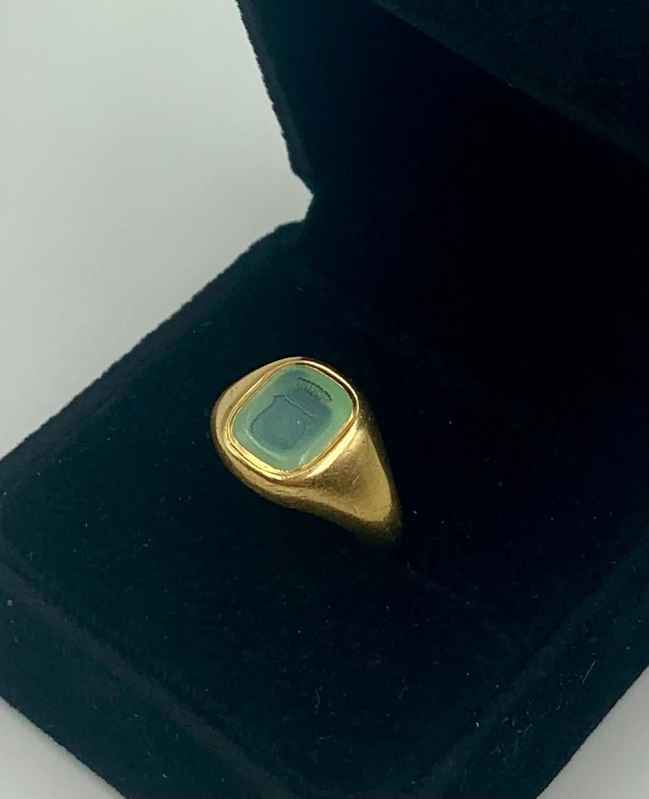 Antique Georgian Style 18K Yellow Gold Ochre Glass Baronet Intaglio Signet Ring For Sale 6