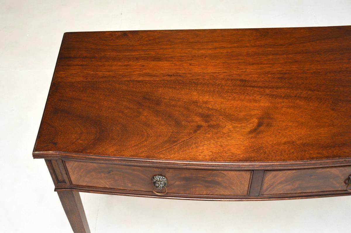 Antique Georgian Style Bow Front Console Table In Good Condition In London, GB