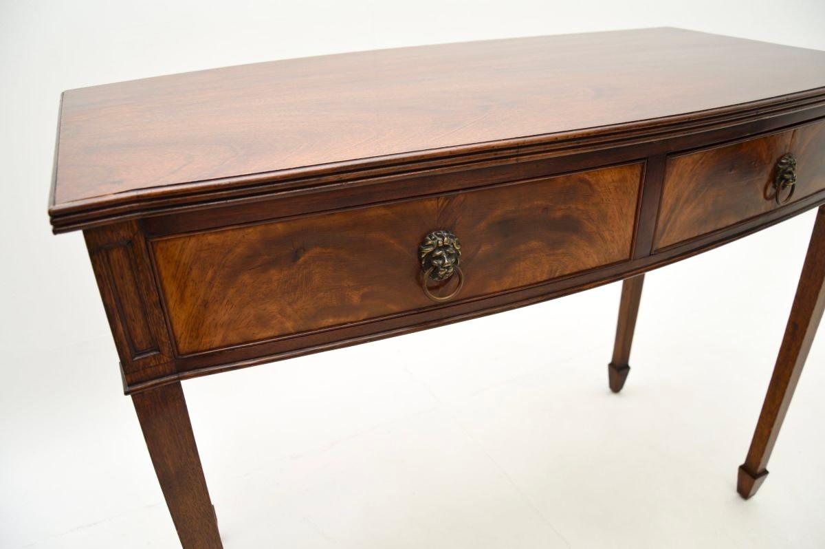 Wood Antique Georgian Style Bow Front Console Table