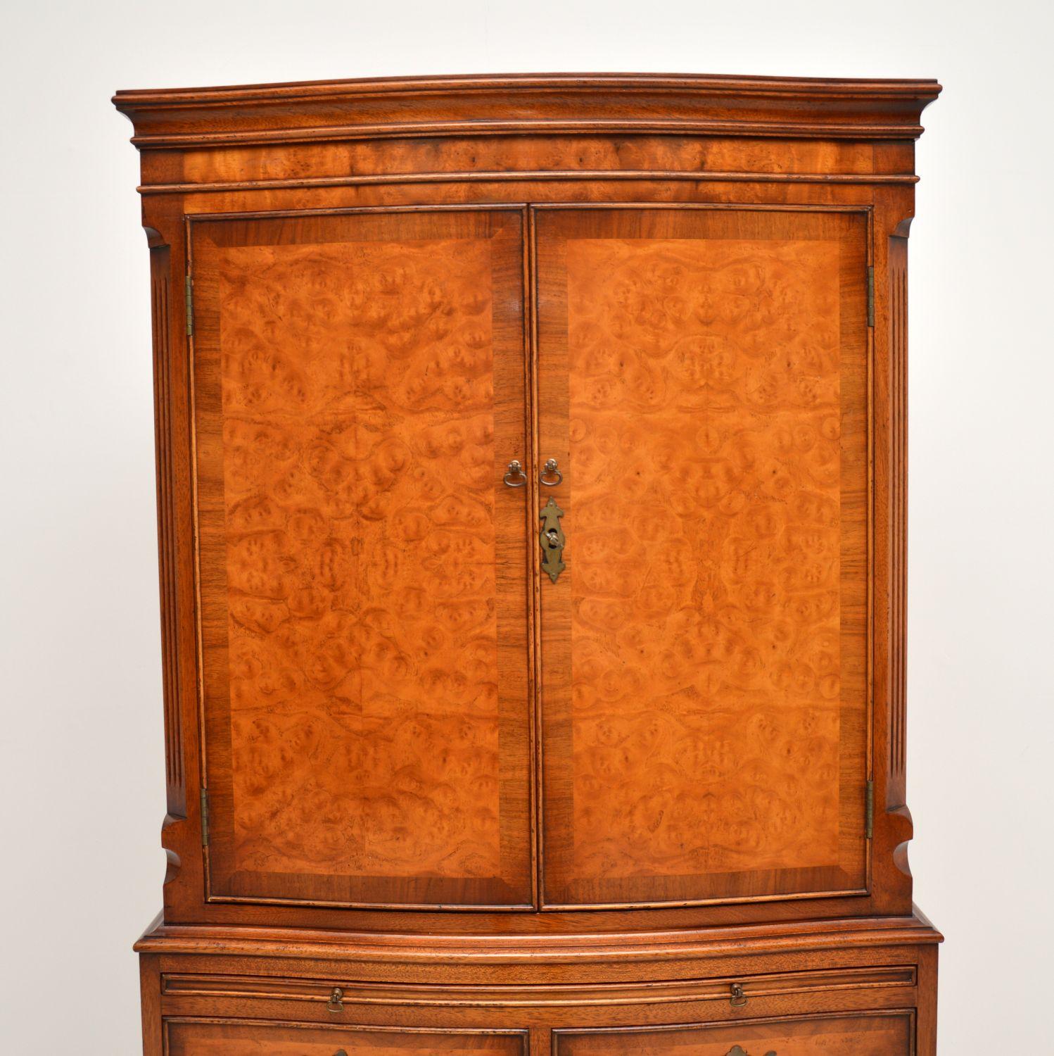 Antique Georgian Style Burr Walnut Cabinet In Good Condition In London, GB
