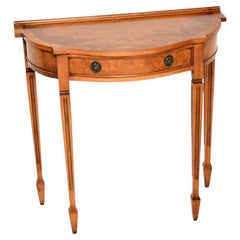 Antiker Konsolentisch aus Wurzelnussholz im georgianischen Stil