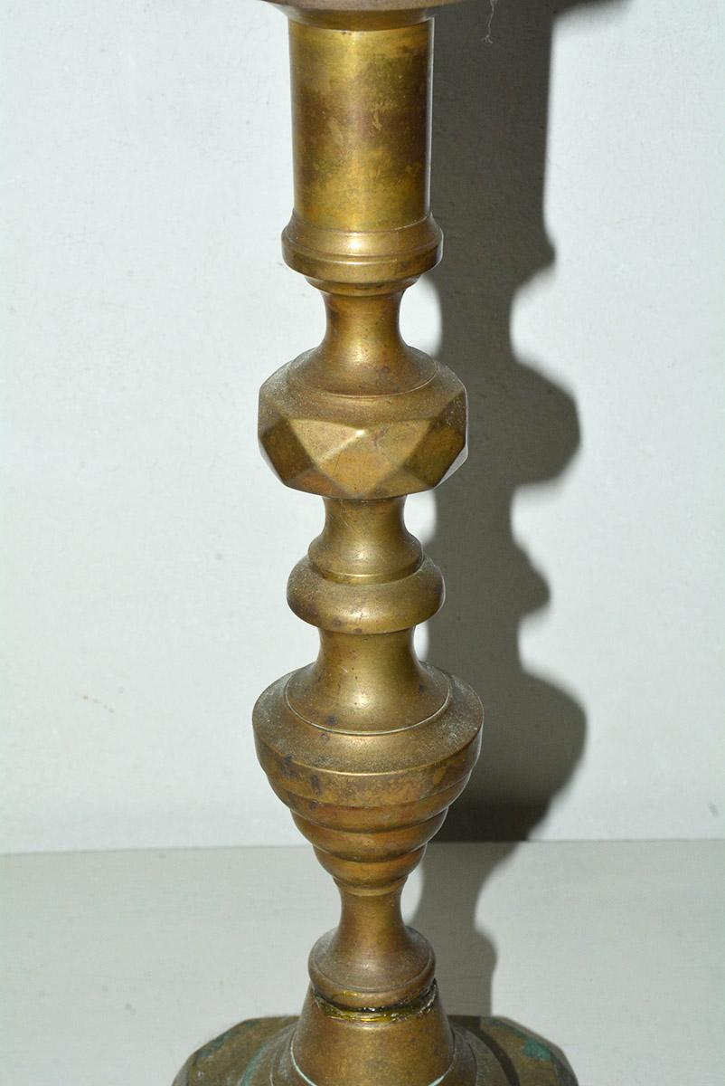 Antiker antiker Kerzenhalter im georgianischen Stil (Georgian) im Angebot