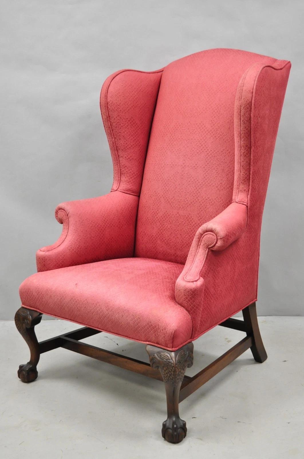 Bitte teilen Sie uns Ihre Postleitzahl mit, um ein günstigeres Angebot für den Versand innerhalb der USA anzufordern.

Antike georgianischen Stil geschnitzt Mahagoni High Wingback Lounge Chair w / Eagle Legs. CIRCA Anfang des 20. Jahrhunderts.