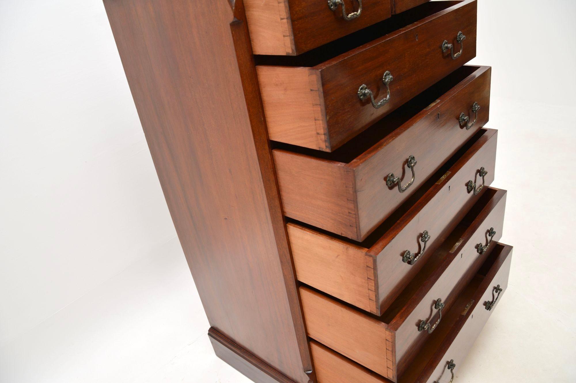 Antique Georgian Style Chest of Drawers For Sale 1