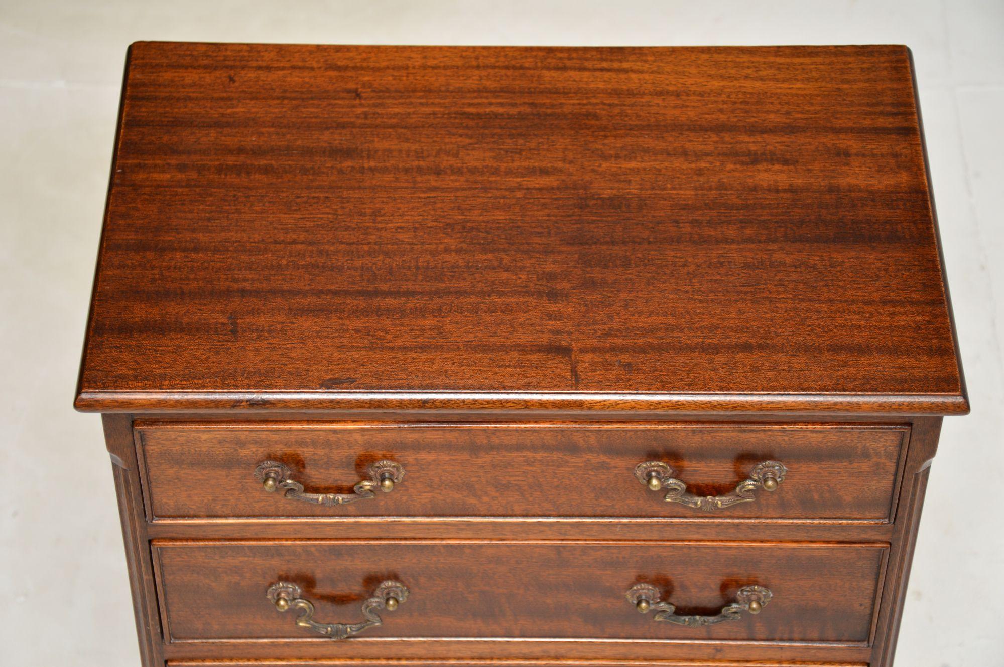 Wood Antique Georgian Style Chest of Drawers