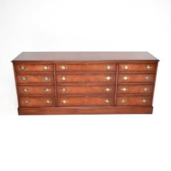 Antique Georgian Style Chest of Drawers / Sideboard