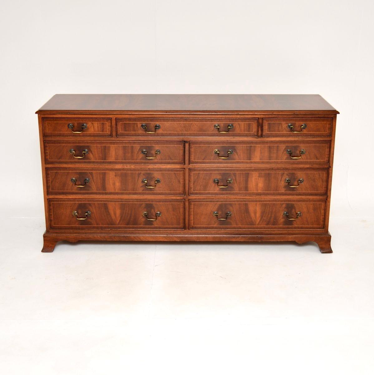 Georgiano Antica cassettiera / credenza in stile georgiano in vendita