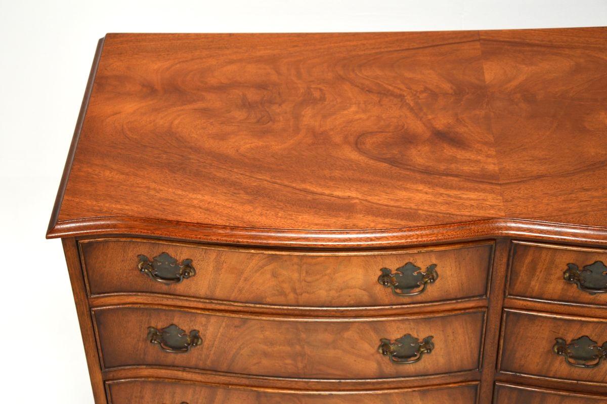 Antique Georgian Style Chest of Drawers / Sideboard In Good Condition For Sale In London, GB