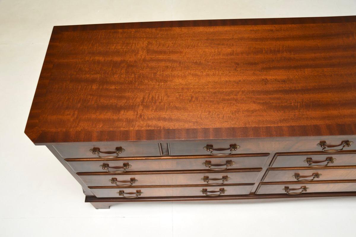 Wood Antique Georgian Style Chest of Drawers / Sideboard