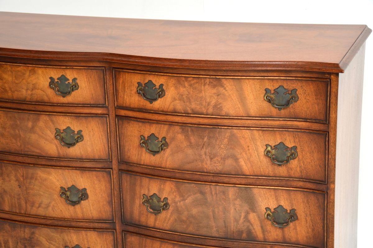 Antique Georgian Style Chest of Drawers / Sideboard For Sale 1