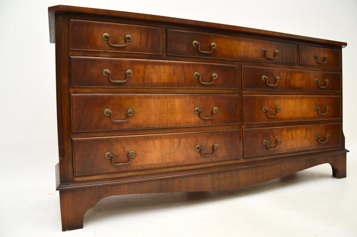 Antique Georgian Style Chest of Drawers / Sideboard 2