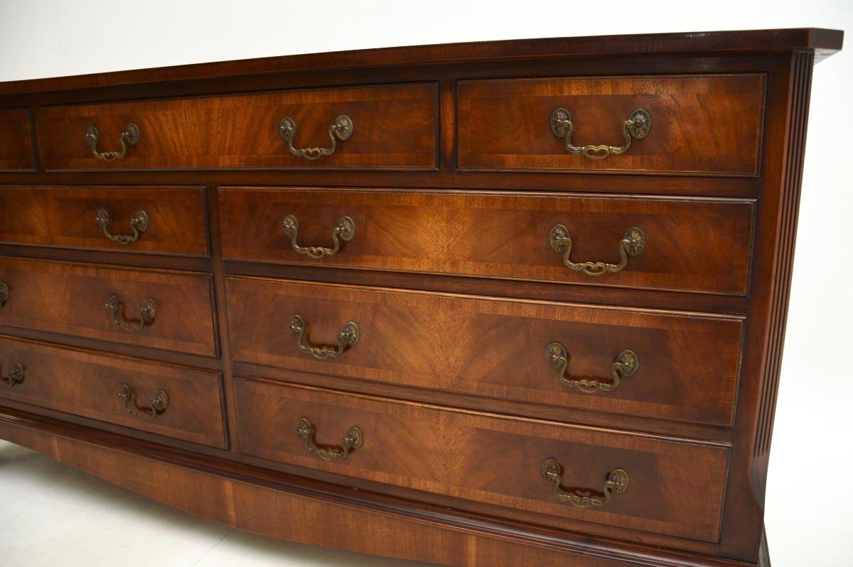 Antique Georgian Style Chest of Drawers / Sideboard For Sale 2