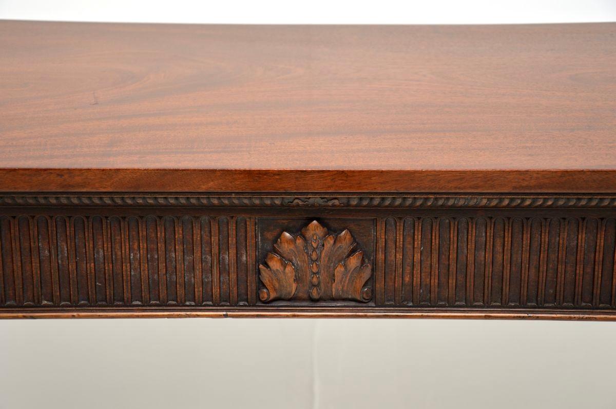 Console / Table d'appoint ancienne de style géorgien en vente 4