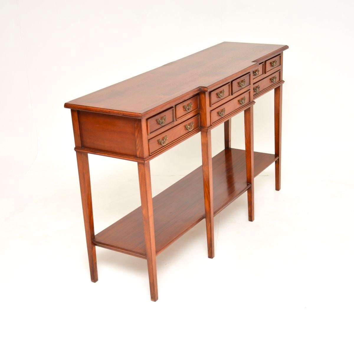 British Antique Georgian Style Console Side Table For Sale