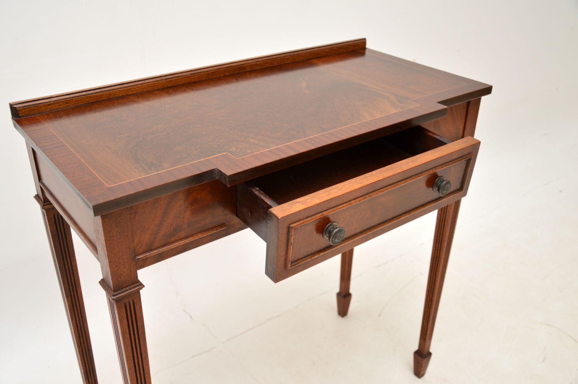 Wood Antique Georgian Style Console Side Table