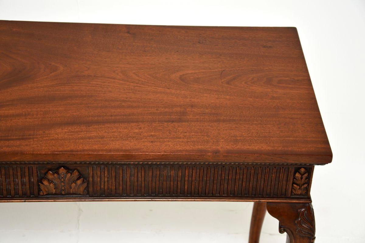 Console / Table d'appoint ancienne de style géorgien en vente 1