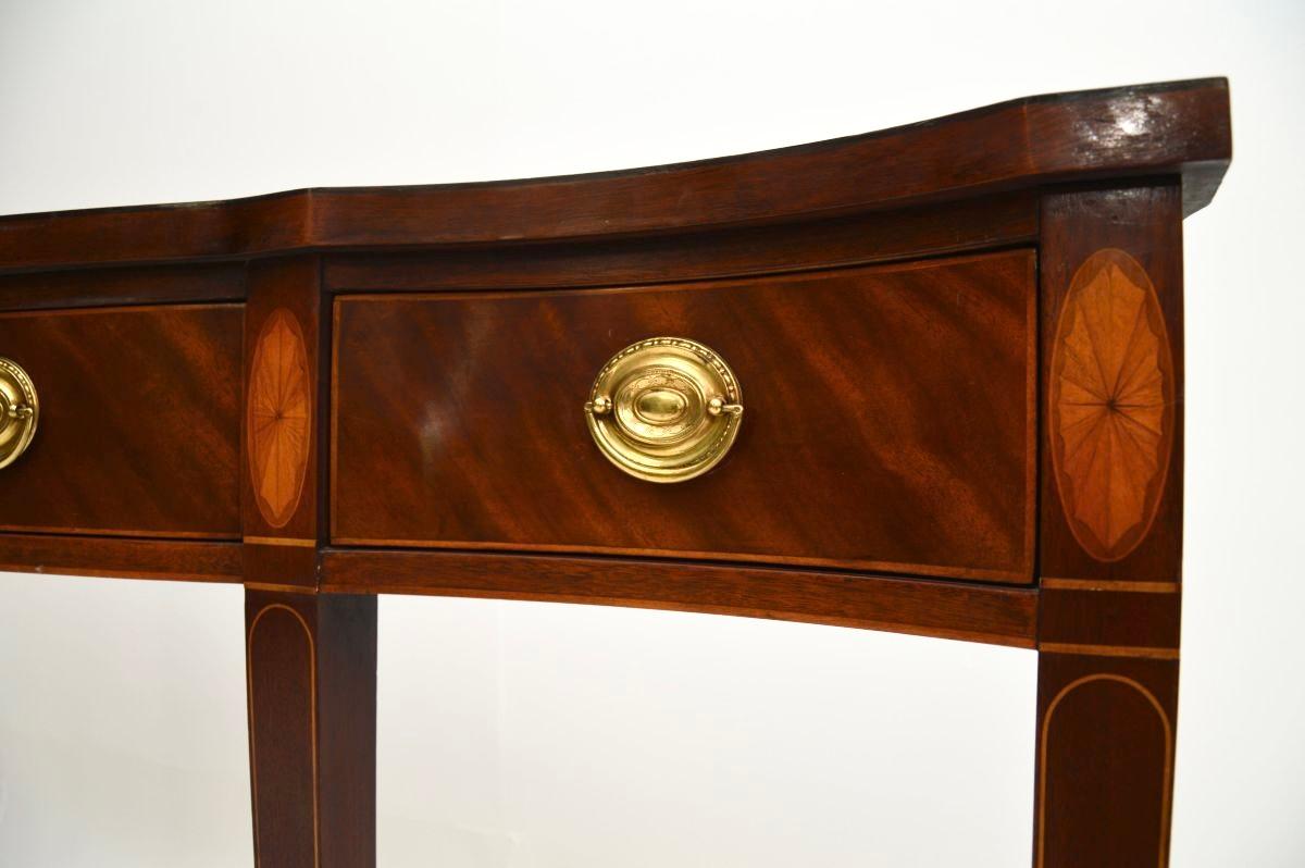 Mesa consola antigua de estilo georgiano en venta 3