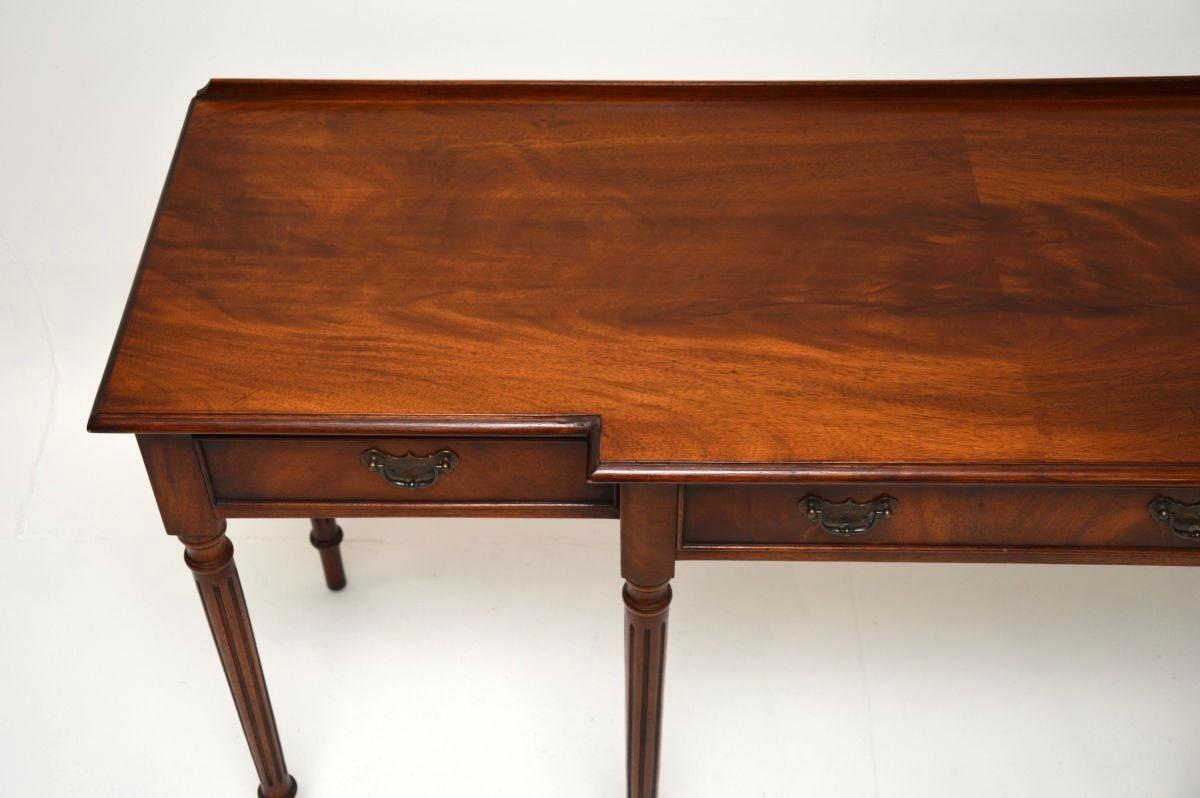 Britannique Table console ancienne de style géorgien en vente