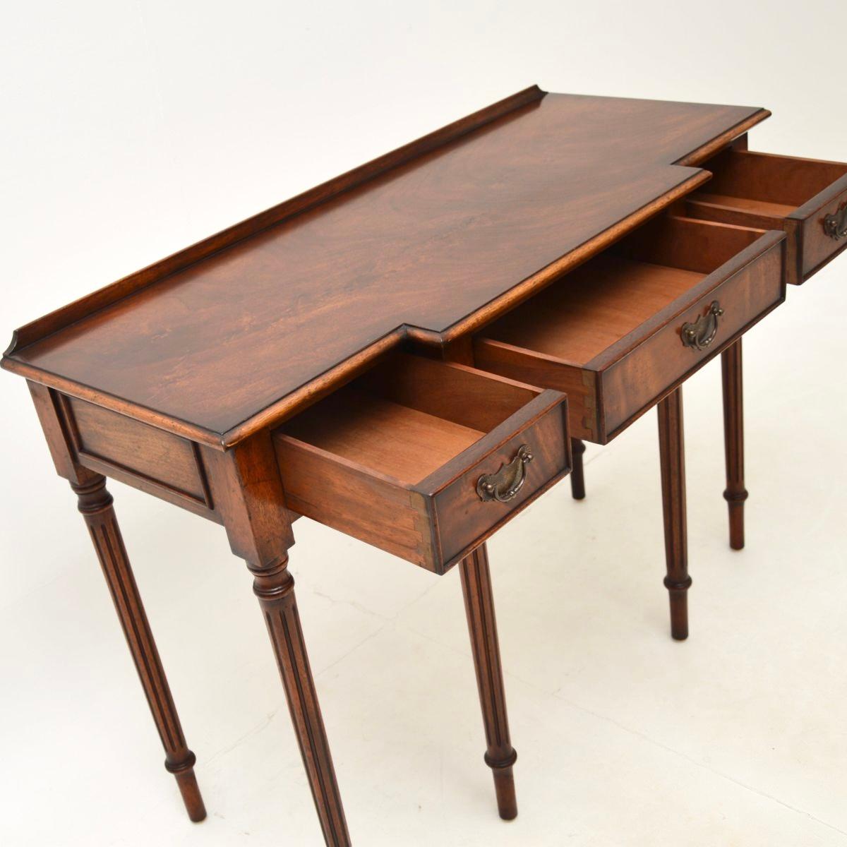Table console ancienne de style géorgien Bon état à London, GB