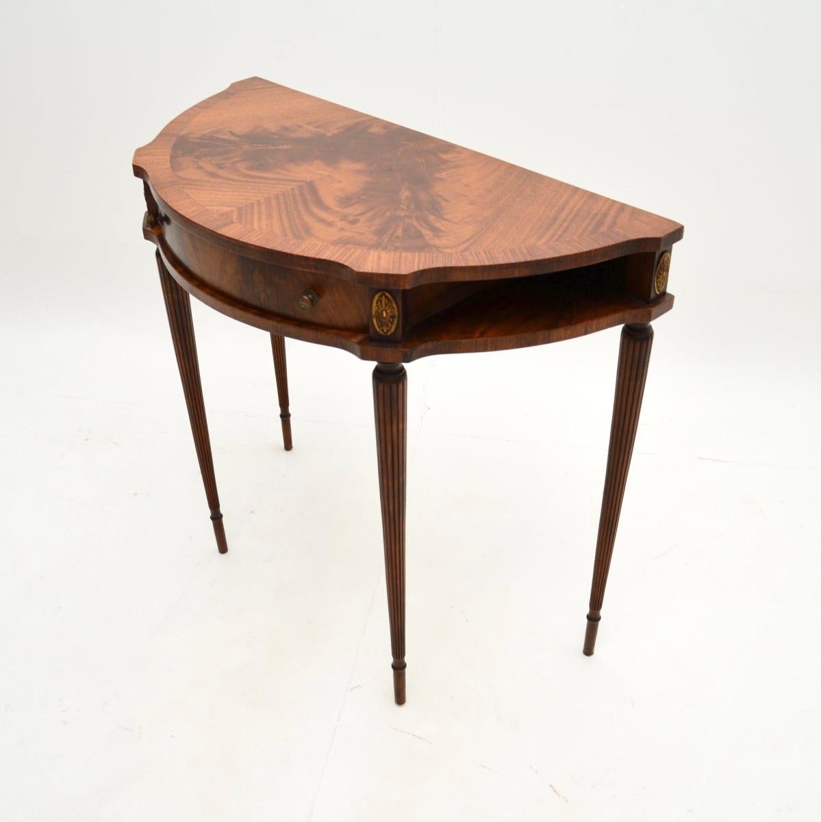 Mid-20th Century Antique Georgian Style Console Table For Sale