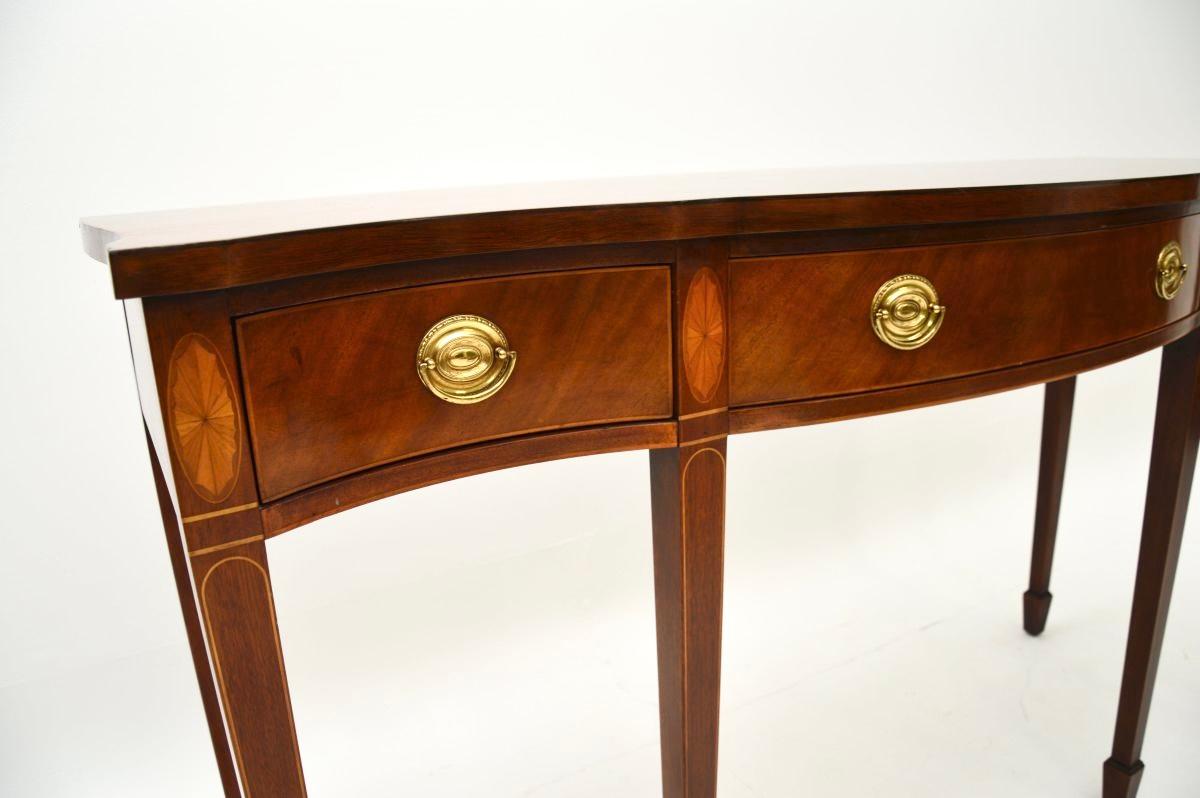 Mesa consola antigua de estilo georgiano en venta 1