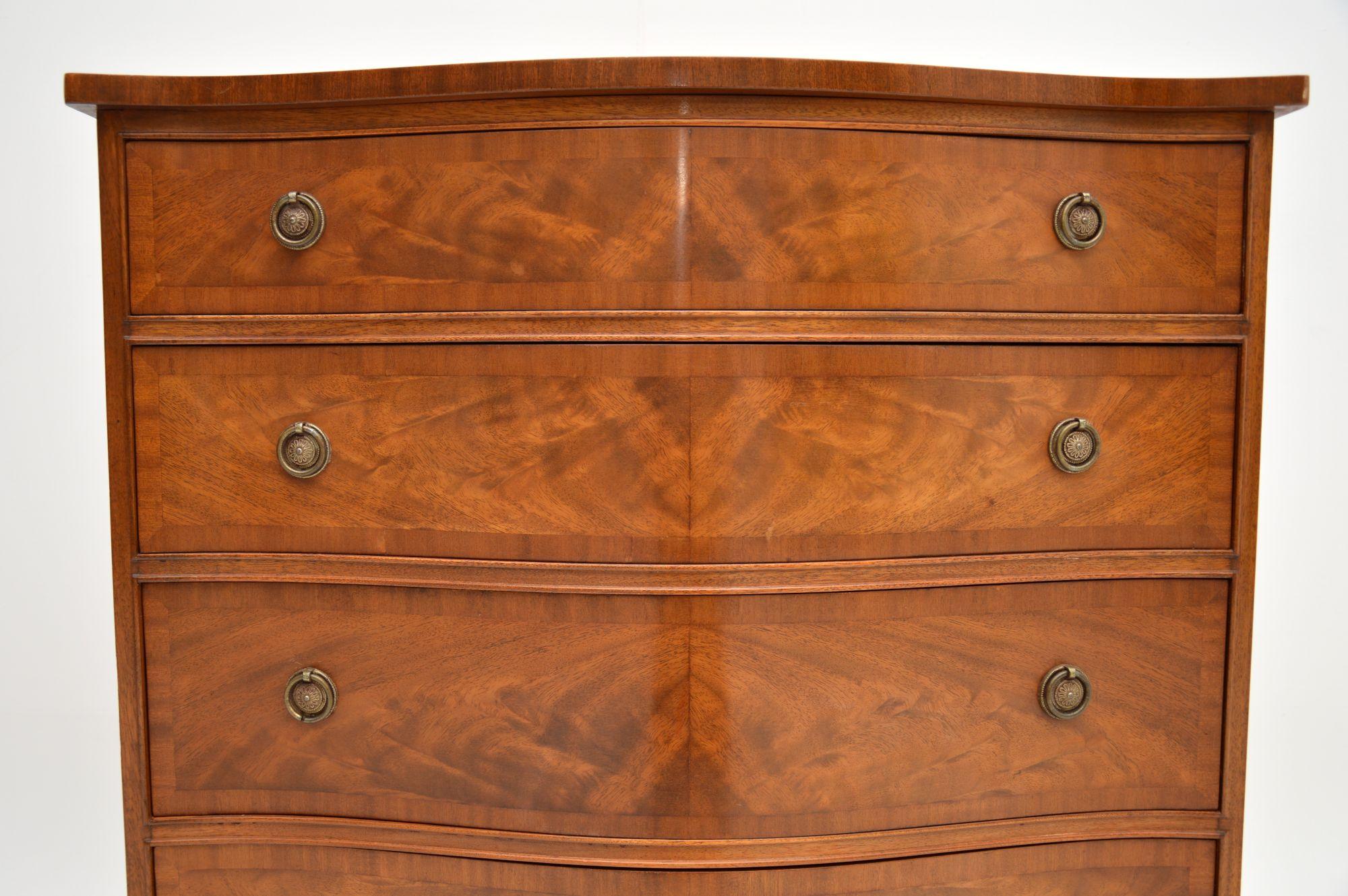 Antique Georgian Style Flame Mahogany Chest of Drawers 2