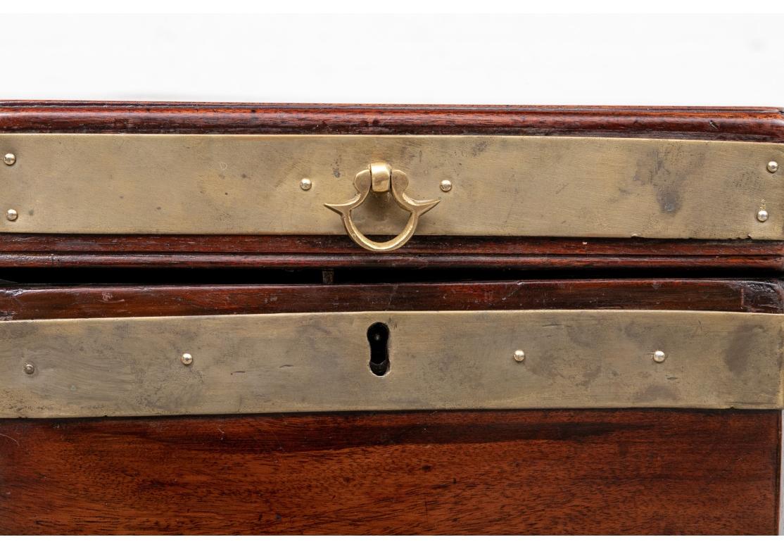 Antique Georgian Style Hexagonal Mahogany Cellaret For Sale 1
