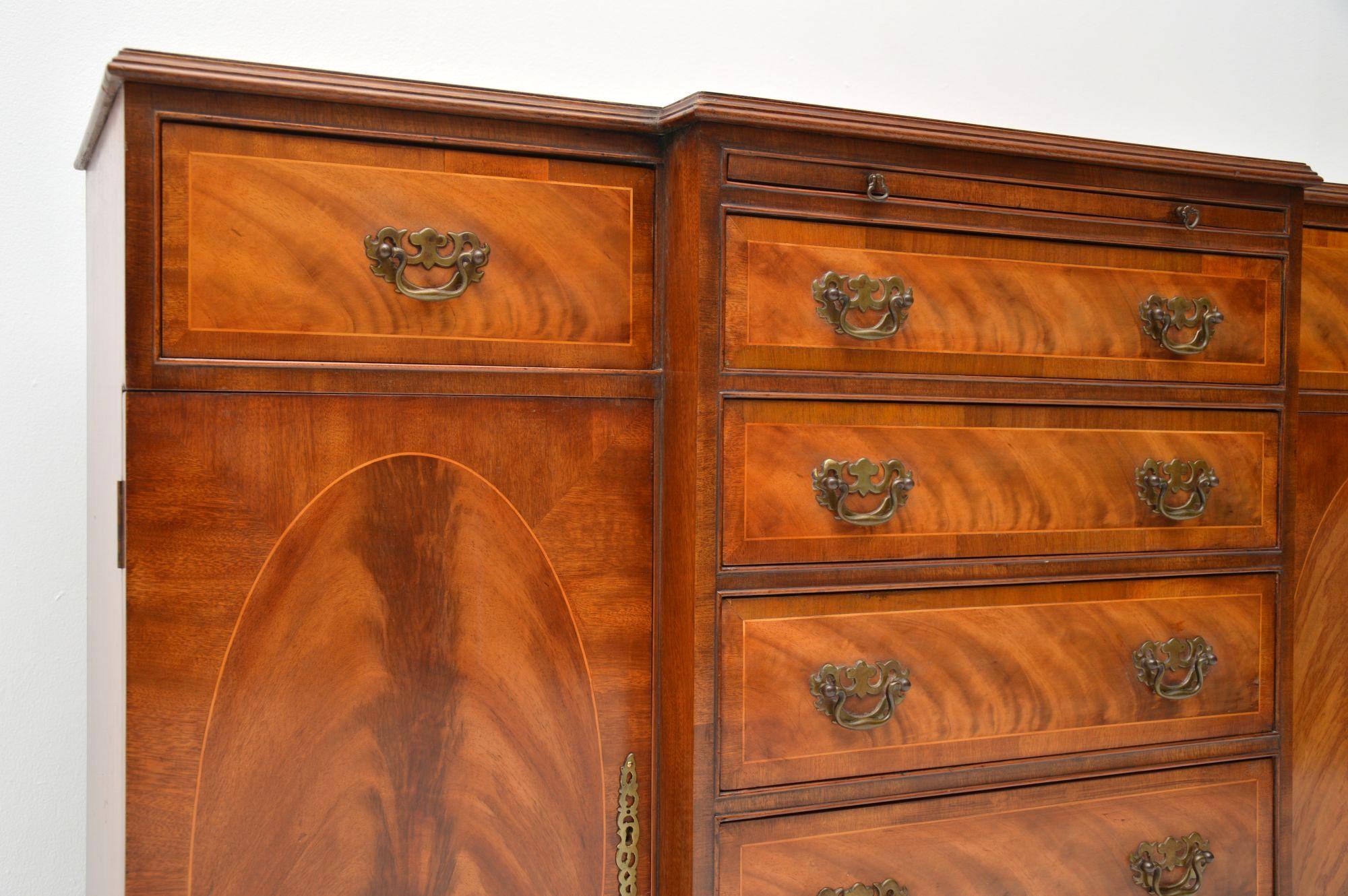 Antique Georgian Style Inlaid Mahogany Sideboard In Good Condition In London, GB