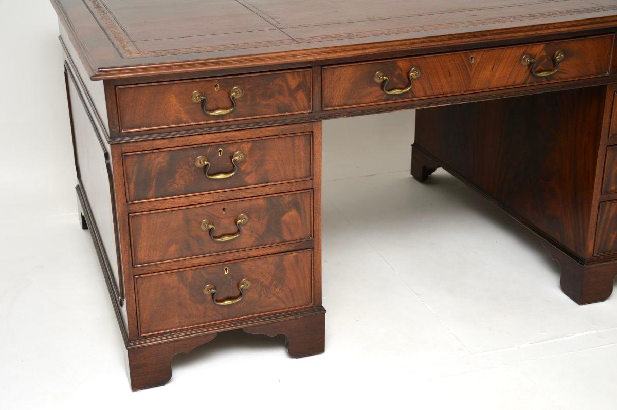 Antique Georgian Style Leather Top Partners Desk For Sale 5