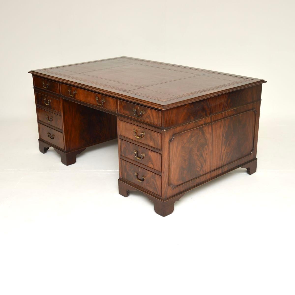 Antique Georgian Style Leather Top Partners Desk For Sale 1