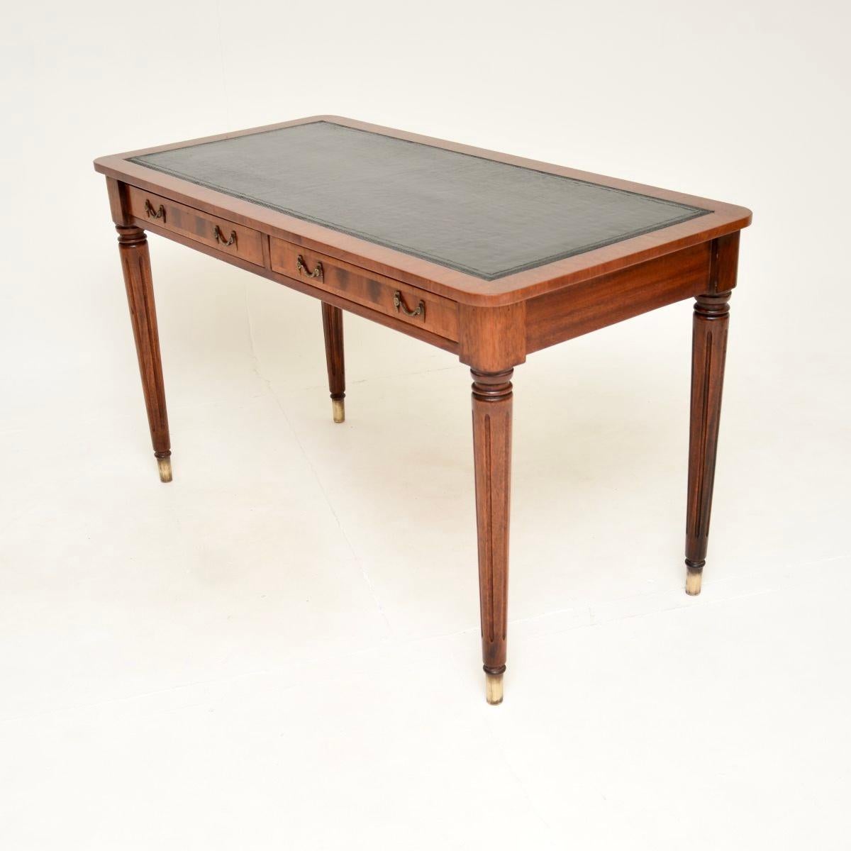 Antique Georgian Style Leather Top Writing Table / Desk In Good Condition For Sale In London, GB
