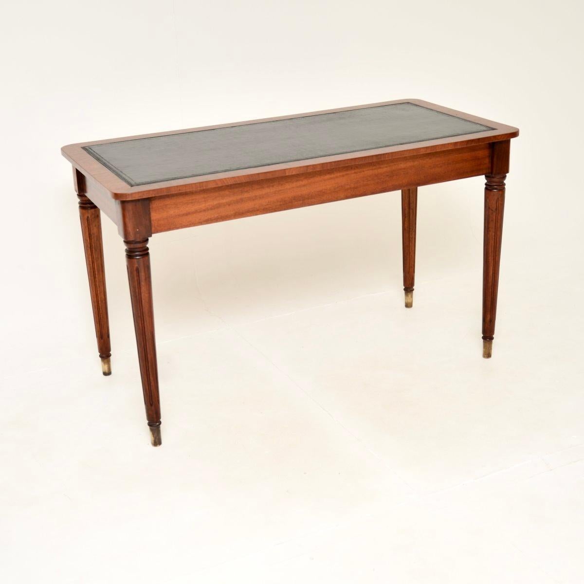 Mid-20th Century Antique Georgian Style Leather Top Writing Table / Desk For Sale