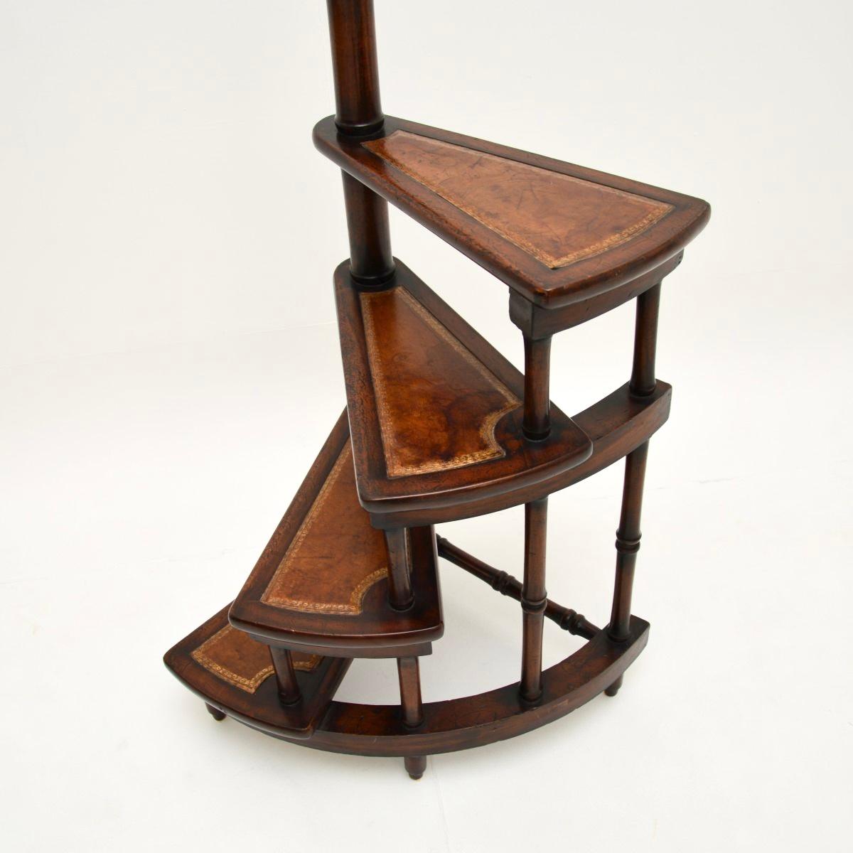 Early 20th Century Antique Georgian Style Library Steps For Sale