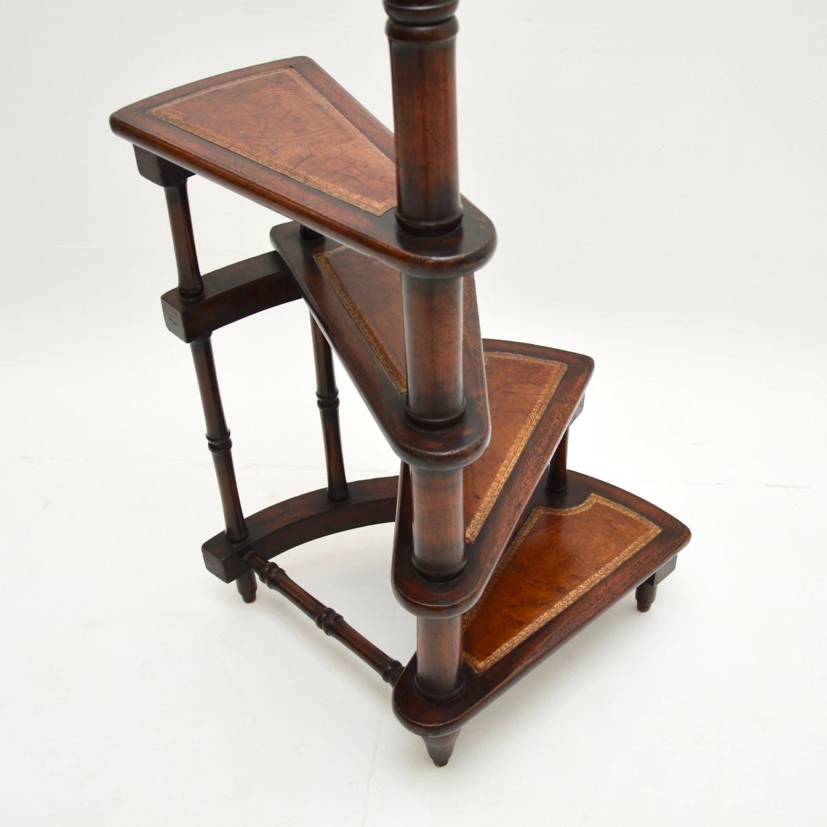 Leather Antique Georgian Style Library Steps For Sale