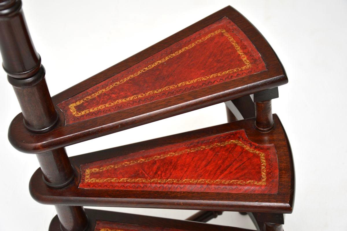 Leather Antique Georgian Style Library Steps