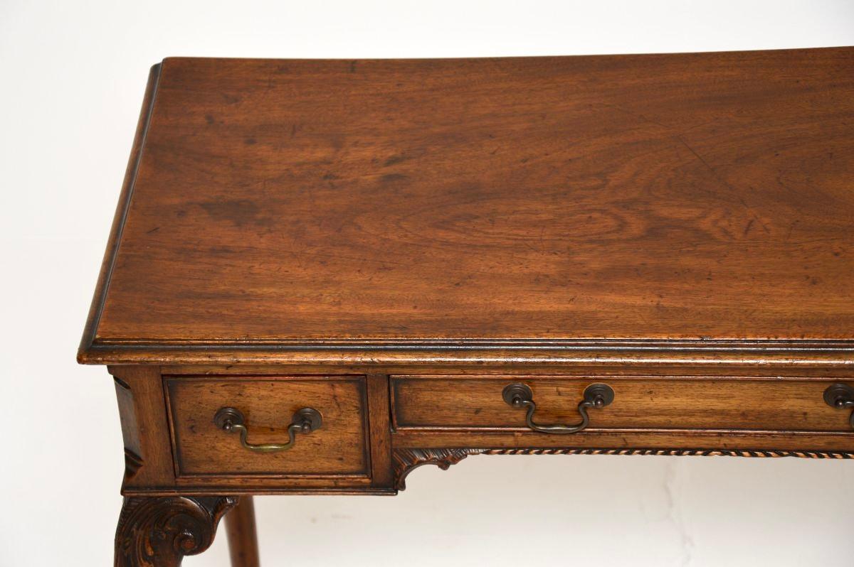 Antiguo  Consola baja estilo georgiano en venta 1