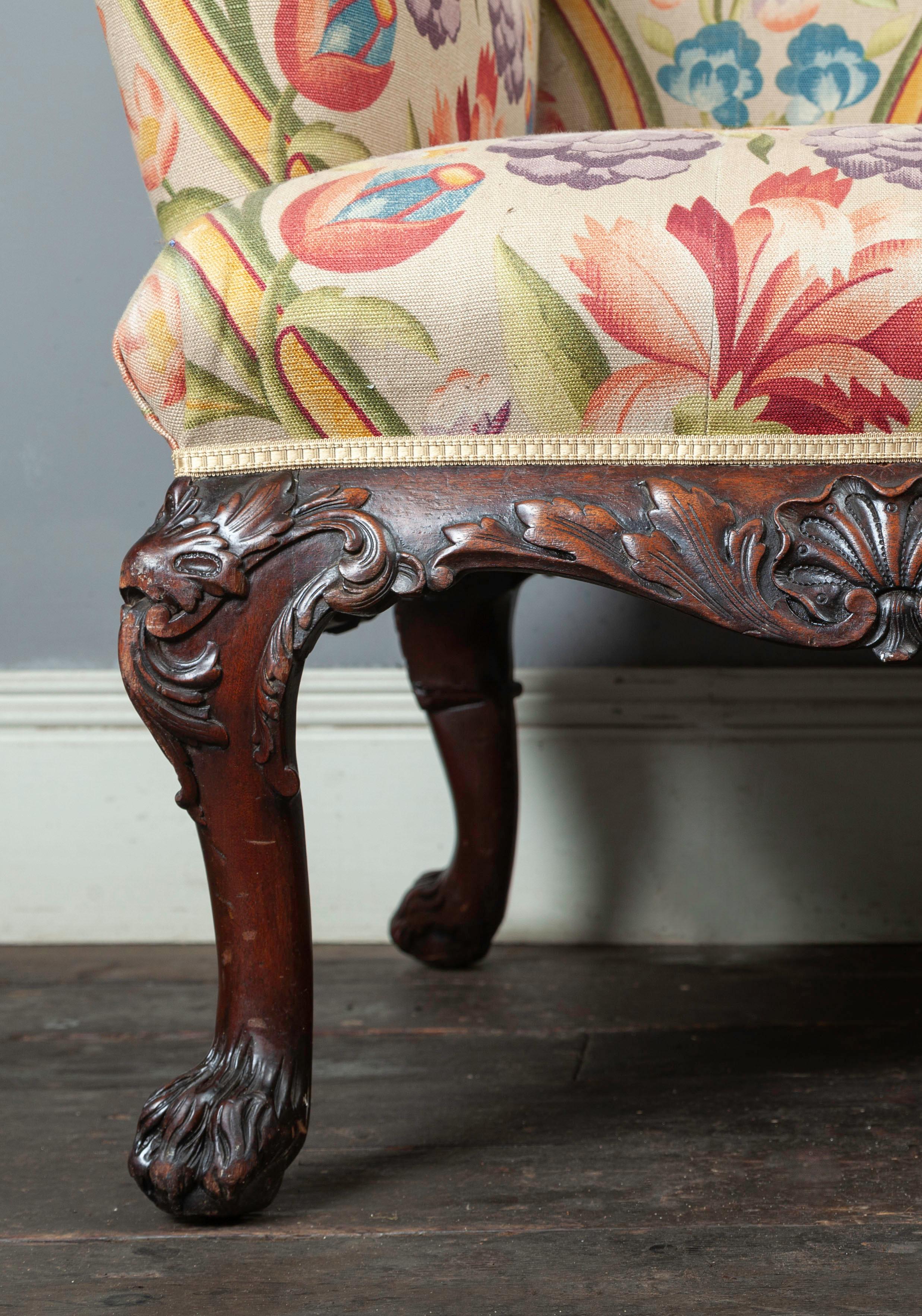 George II Canapé ancien de style géorgien en acajou et tissu en vente