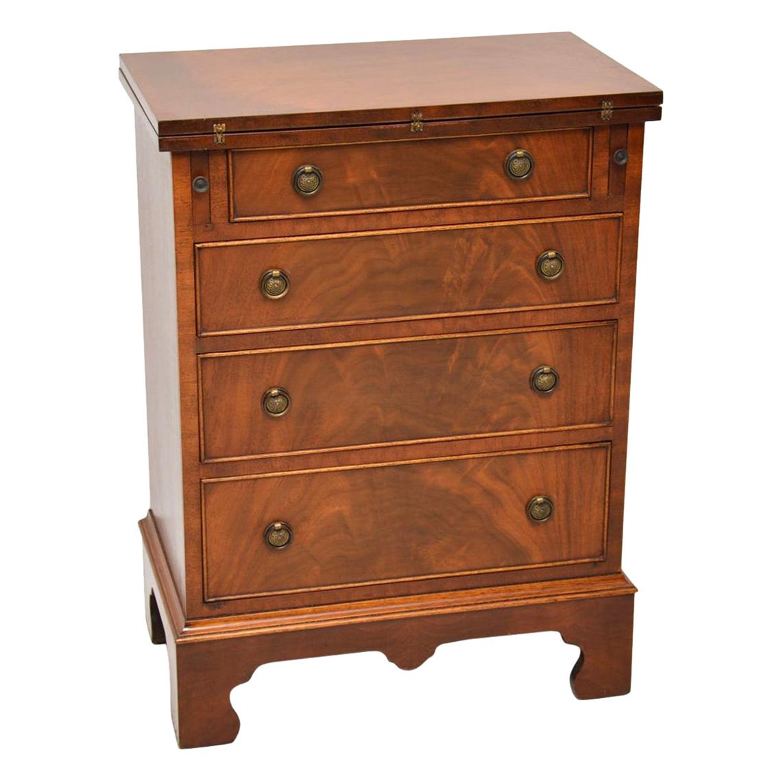 Antique Georgian Style Mahogany Bachelors Chest of Drawers