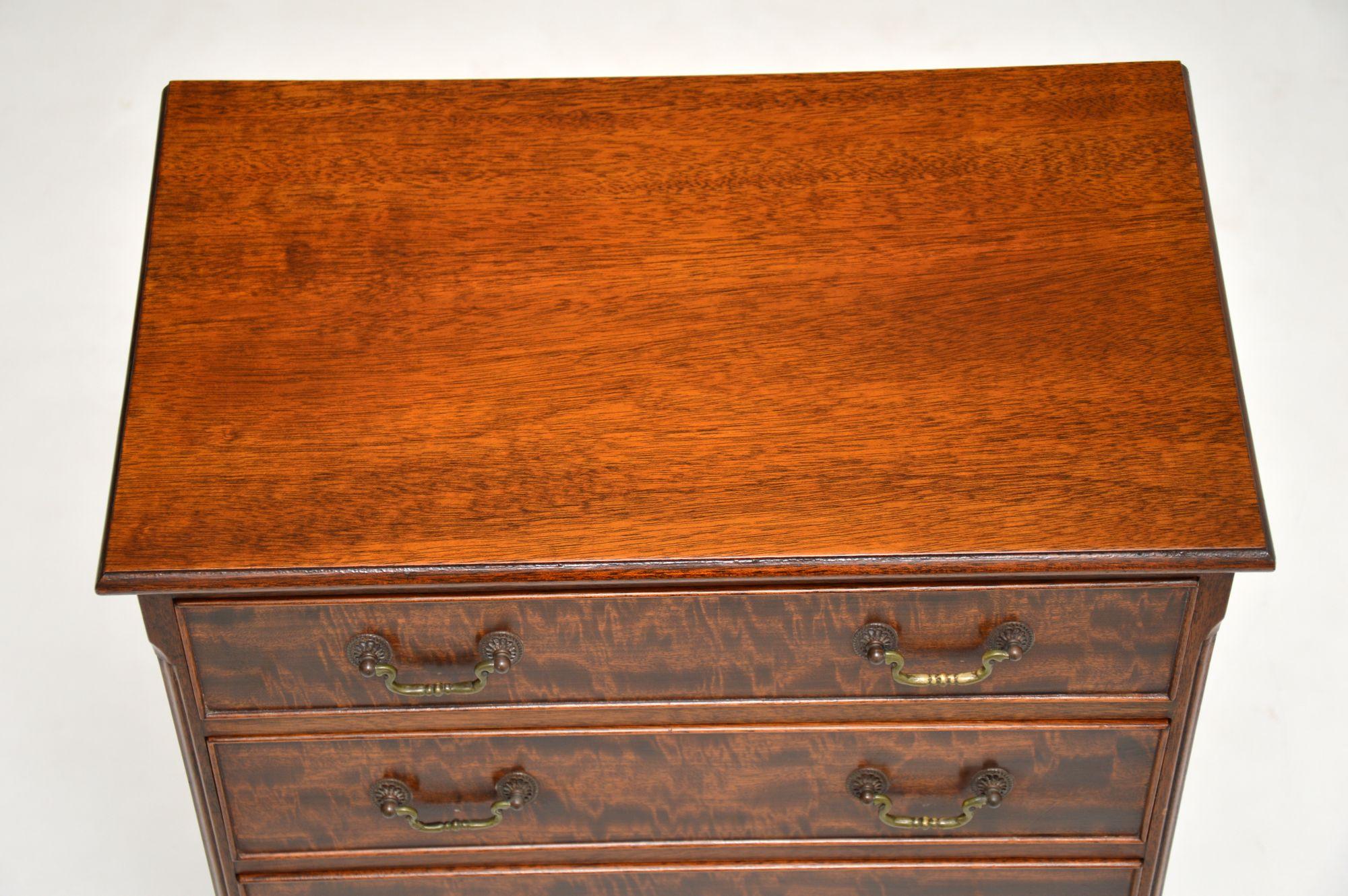 Antique Georgian Style Mahogany Chest of Drawers 3