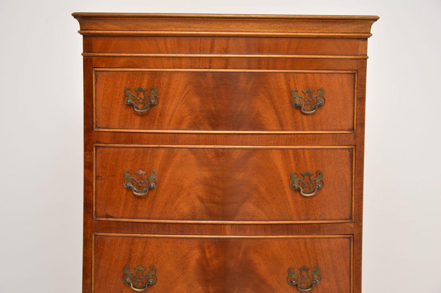 English Antique Georgian Style Mahogany Chest on Chest