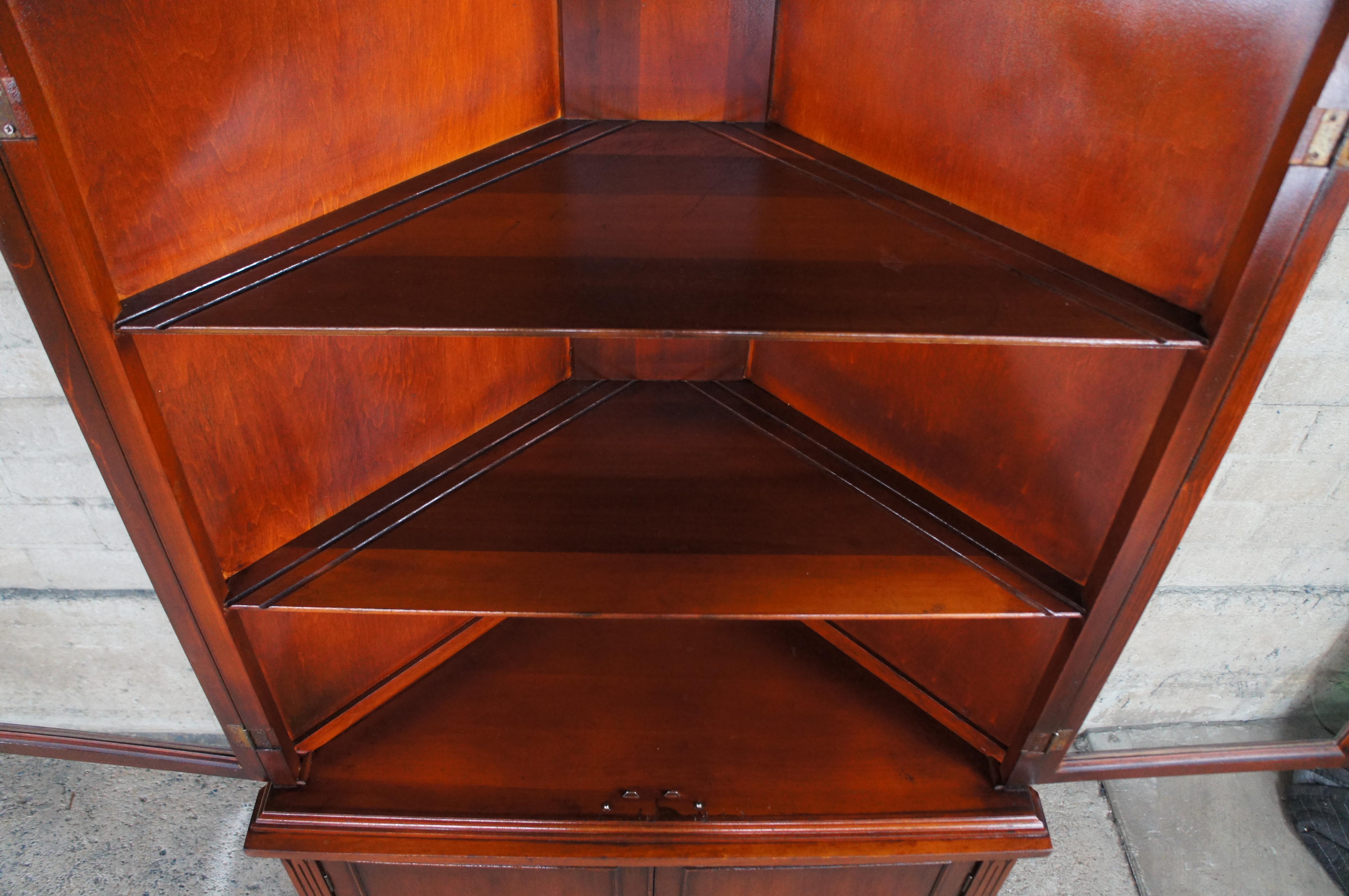 Mid-20th Century Antique Georgian Style Mahogany Corner Cabinet Cupboard Curio Display 69
