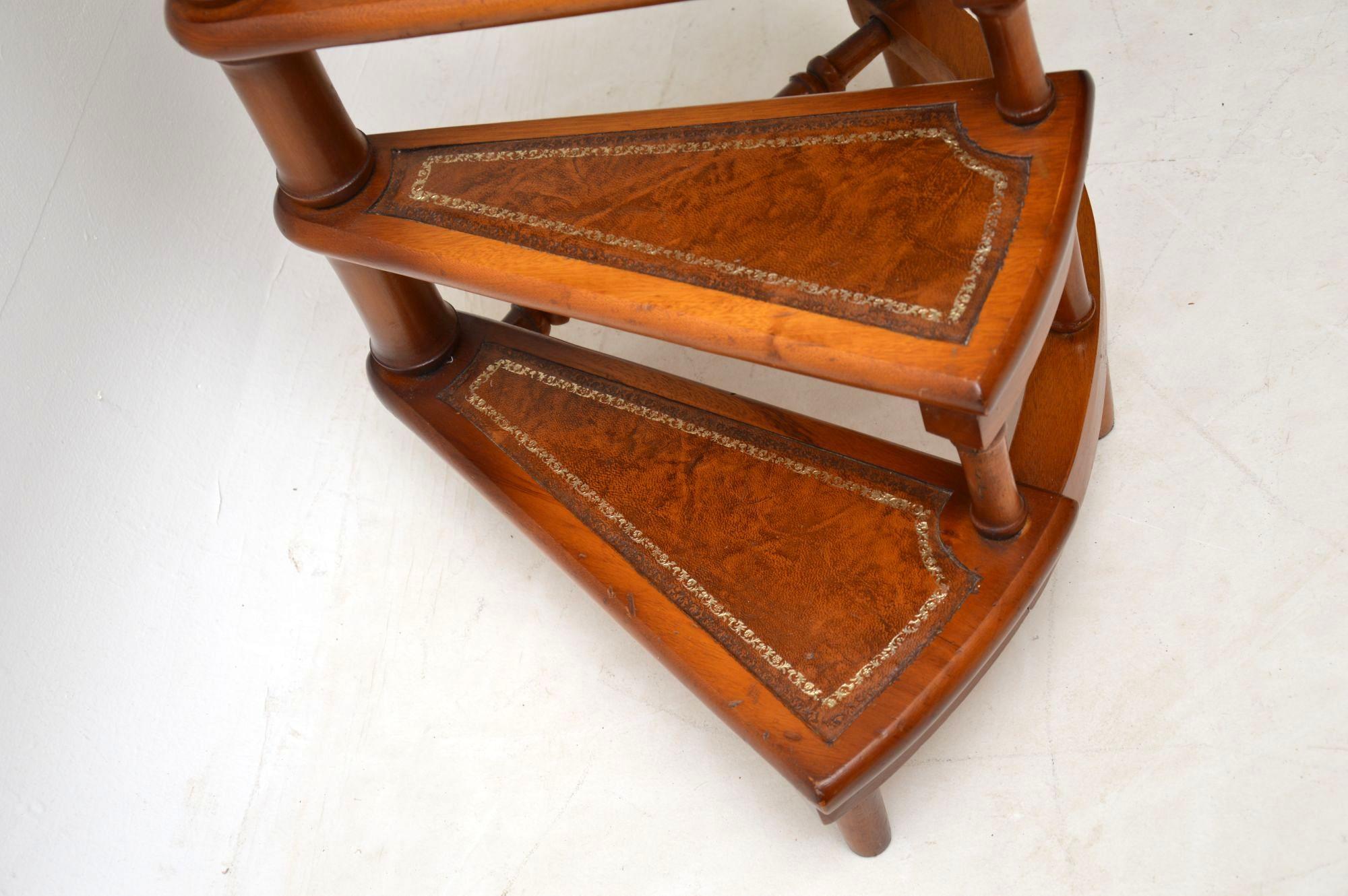 English Antique Georgian Style Mahogany and Leather Library Steps