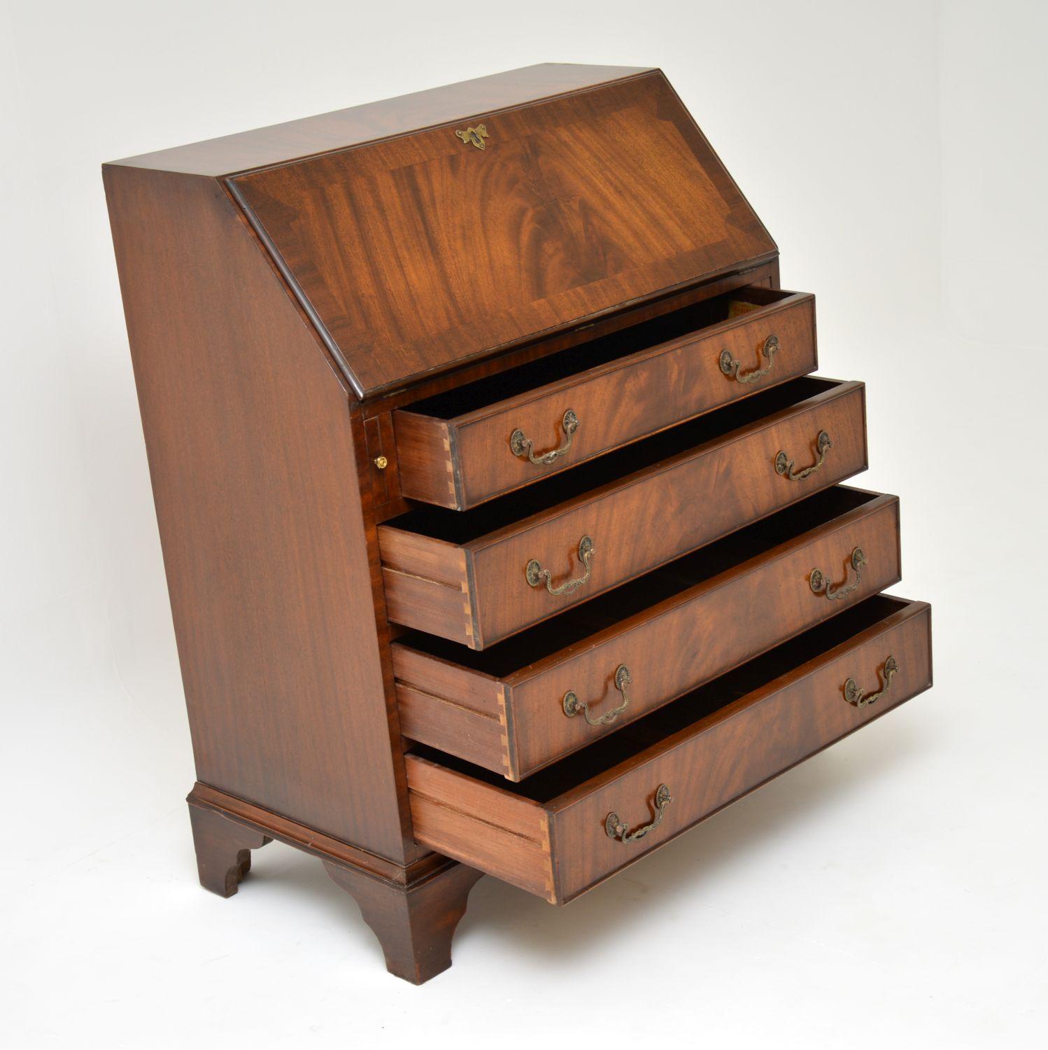 Antique Georgian Style Mahogany Writing Bureau In Good Condition In London, GB