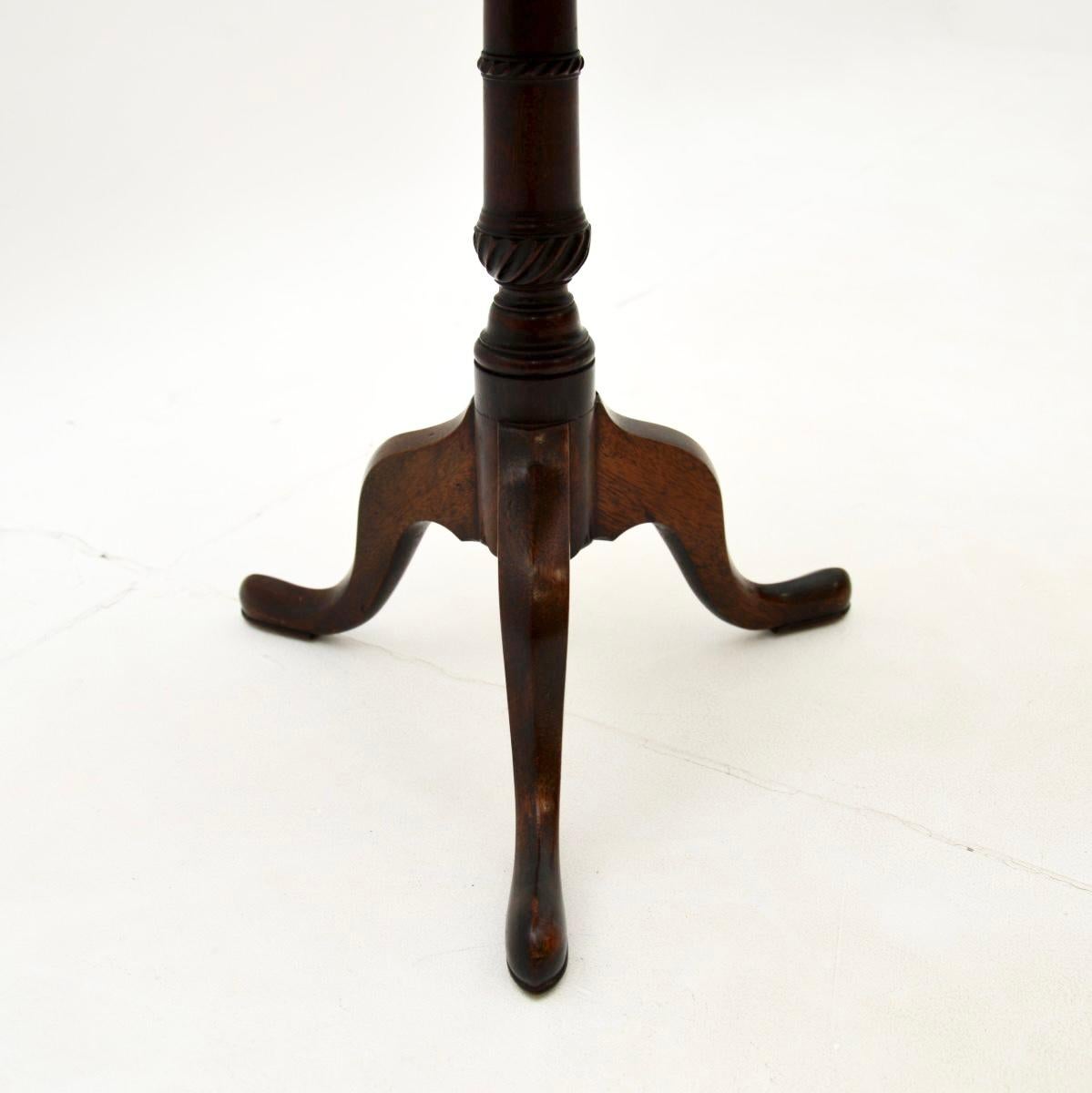 Antique Georgian Style Occasional Side Table In Good Condition For Sale In London, GB