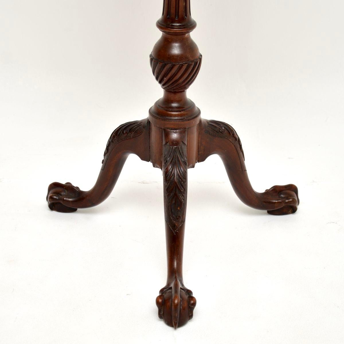 Table d'appoint ancienne de style géorgien Bon état - En vente à London, GB